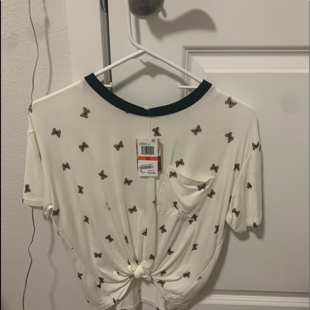 Cute white butterfly shirt with tie *BRAND NEW*